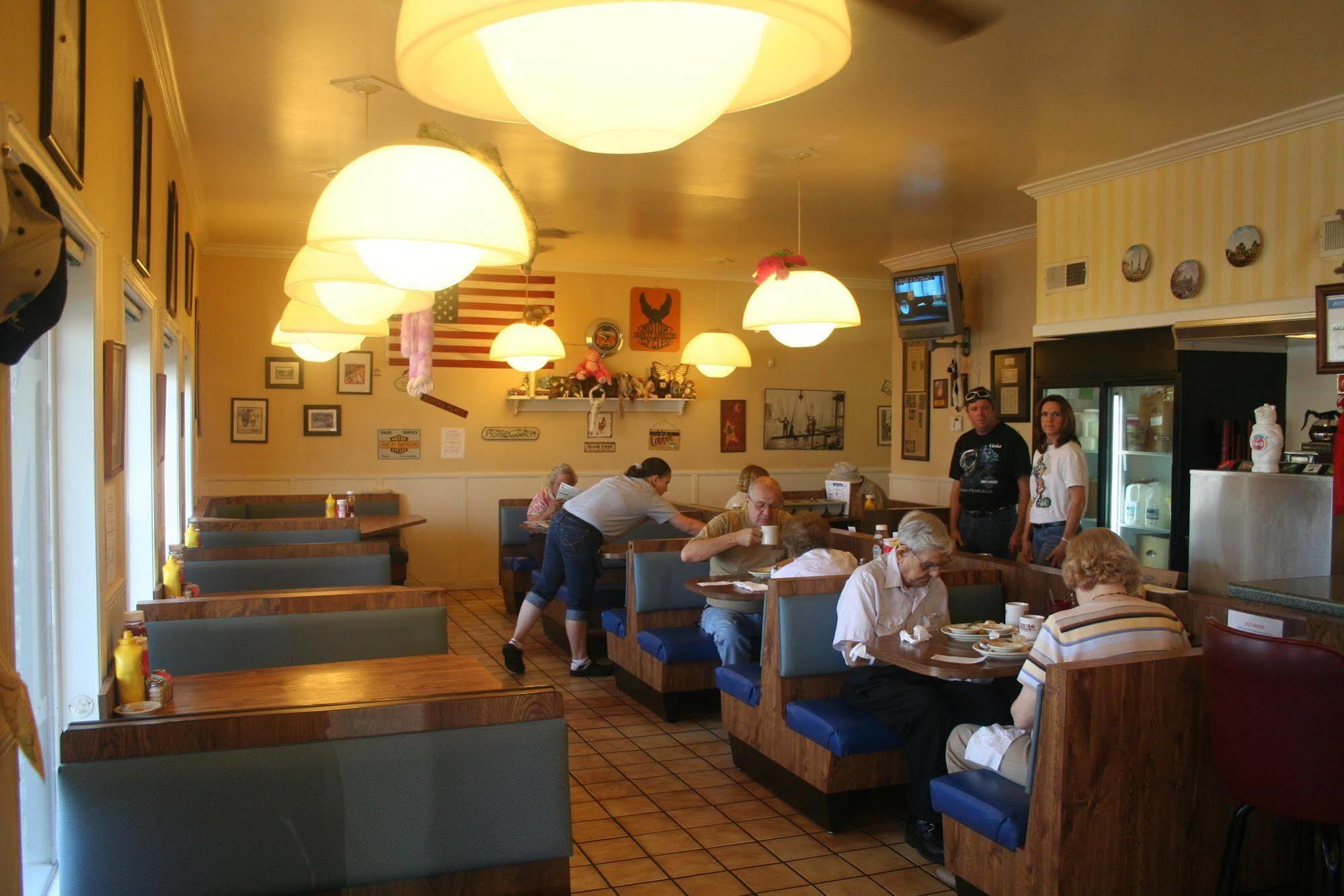 King'S Inn Huntsville Ngoại thất bức ảnh