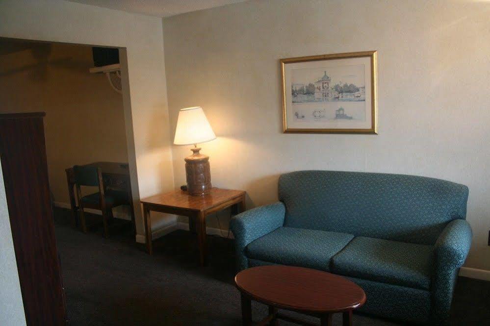 King'S Inn Huntsville Ngoại thất bức ảnh